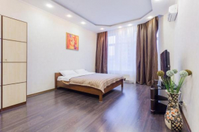 NAVIT apartments with breakfast,near the railway station, the city center, the park